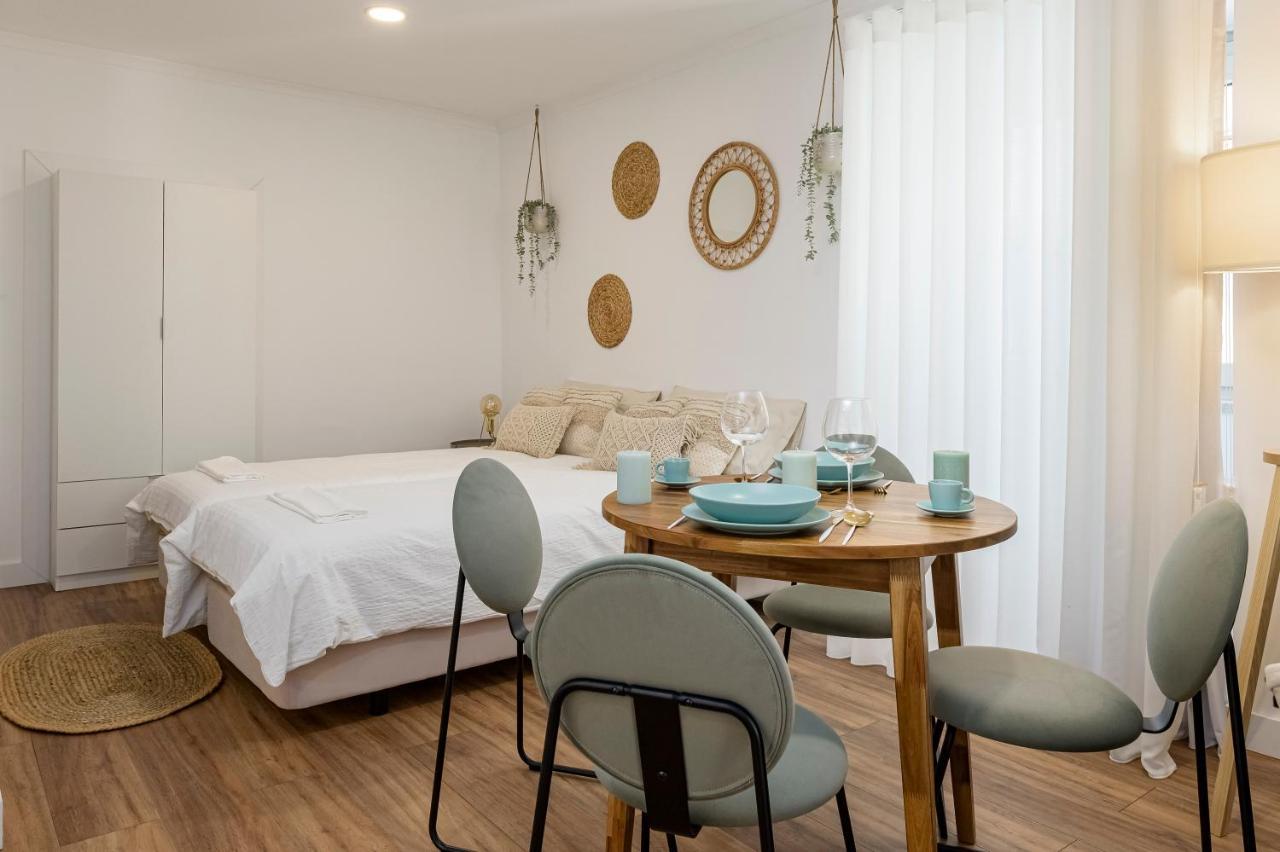 Chalet Marias - Parede Beach Apartments Eksteriør billede