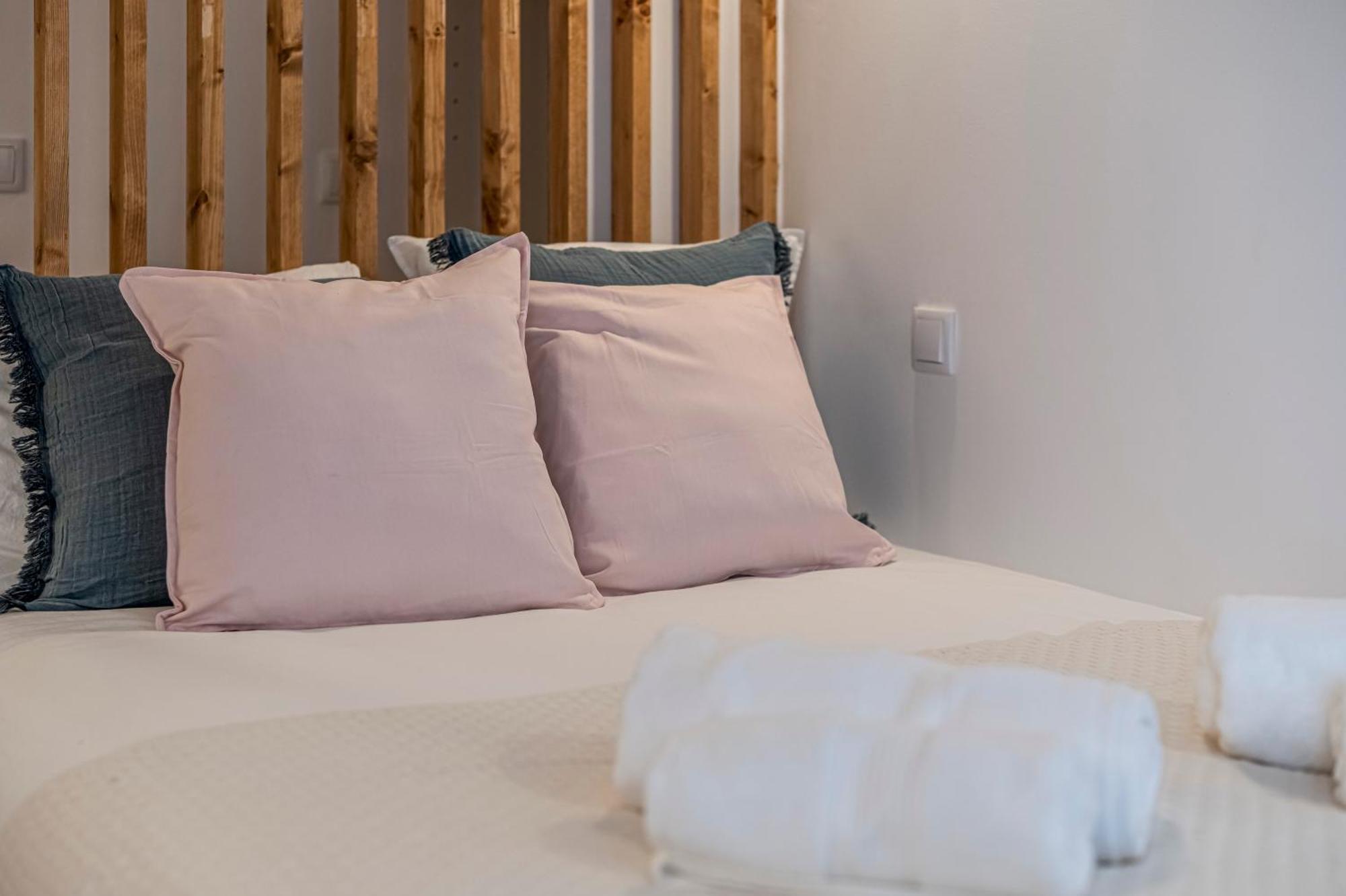 Chalet Marias - Parede Beach Apartments Eksteriør billede